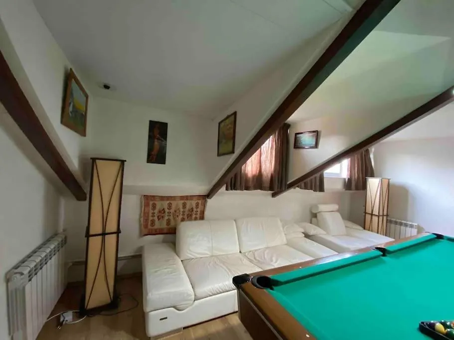 Loft With Pool Table Apartment Baku
